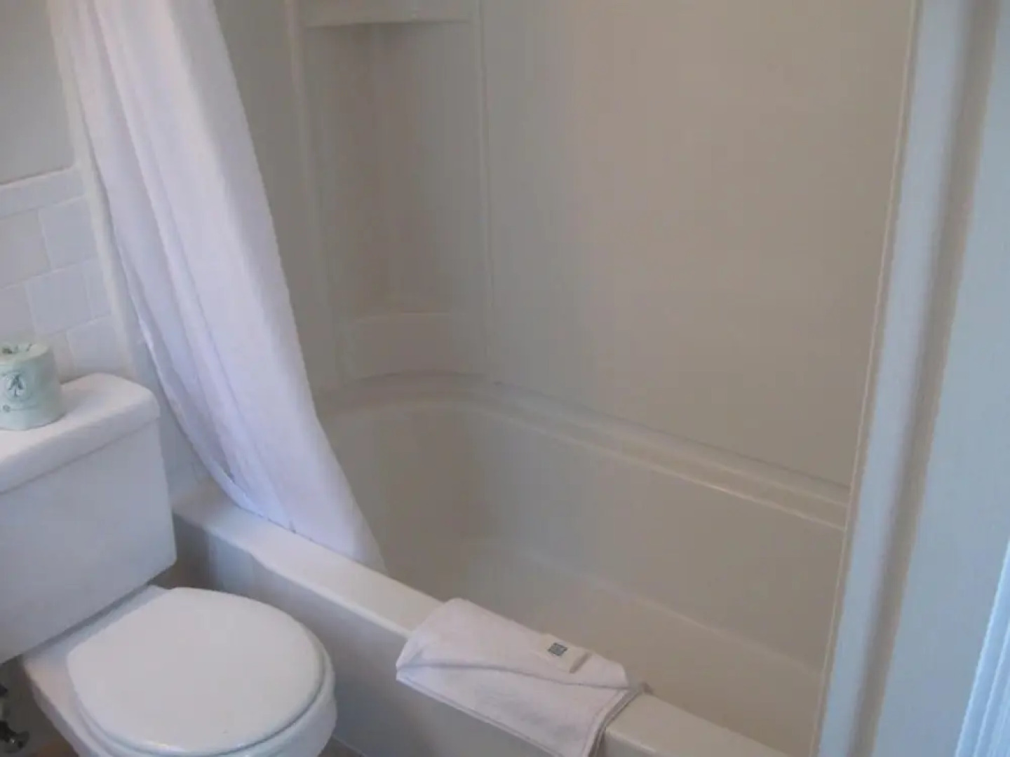 Cutty Sark Motor Lodge