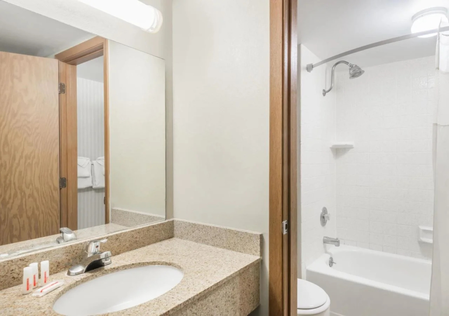 Ramada by Wyndham Xenia