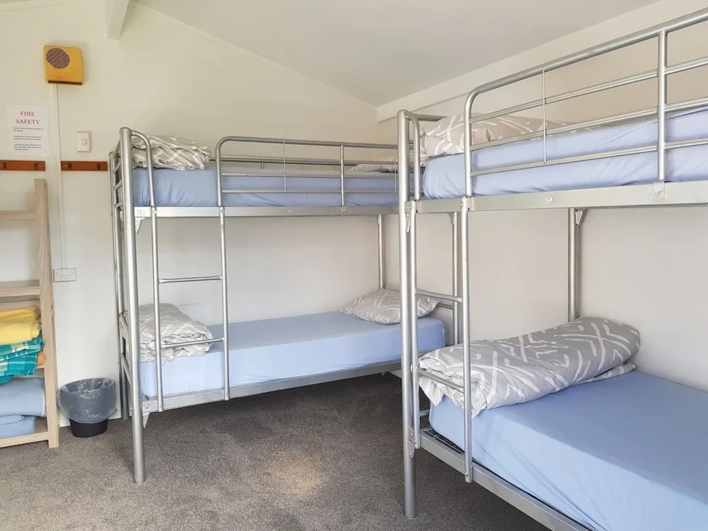 Tidewater Motel and Tourist Park - Hostel