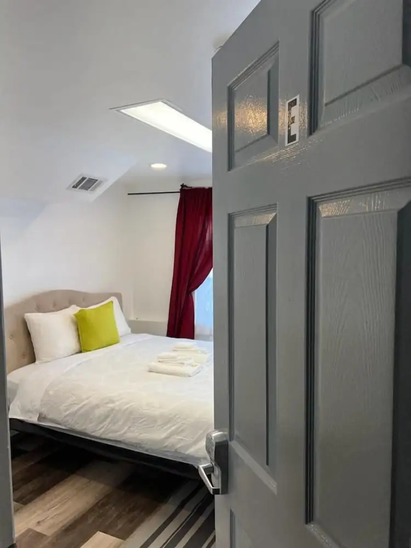 Cozy and Affordable Homes in Santa Ana