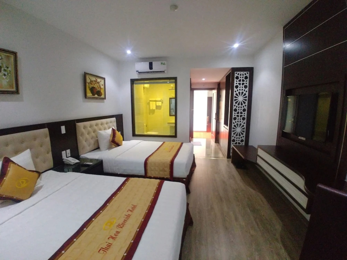 Thai Hoa Riverside Hotel