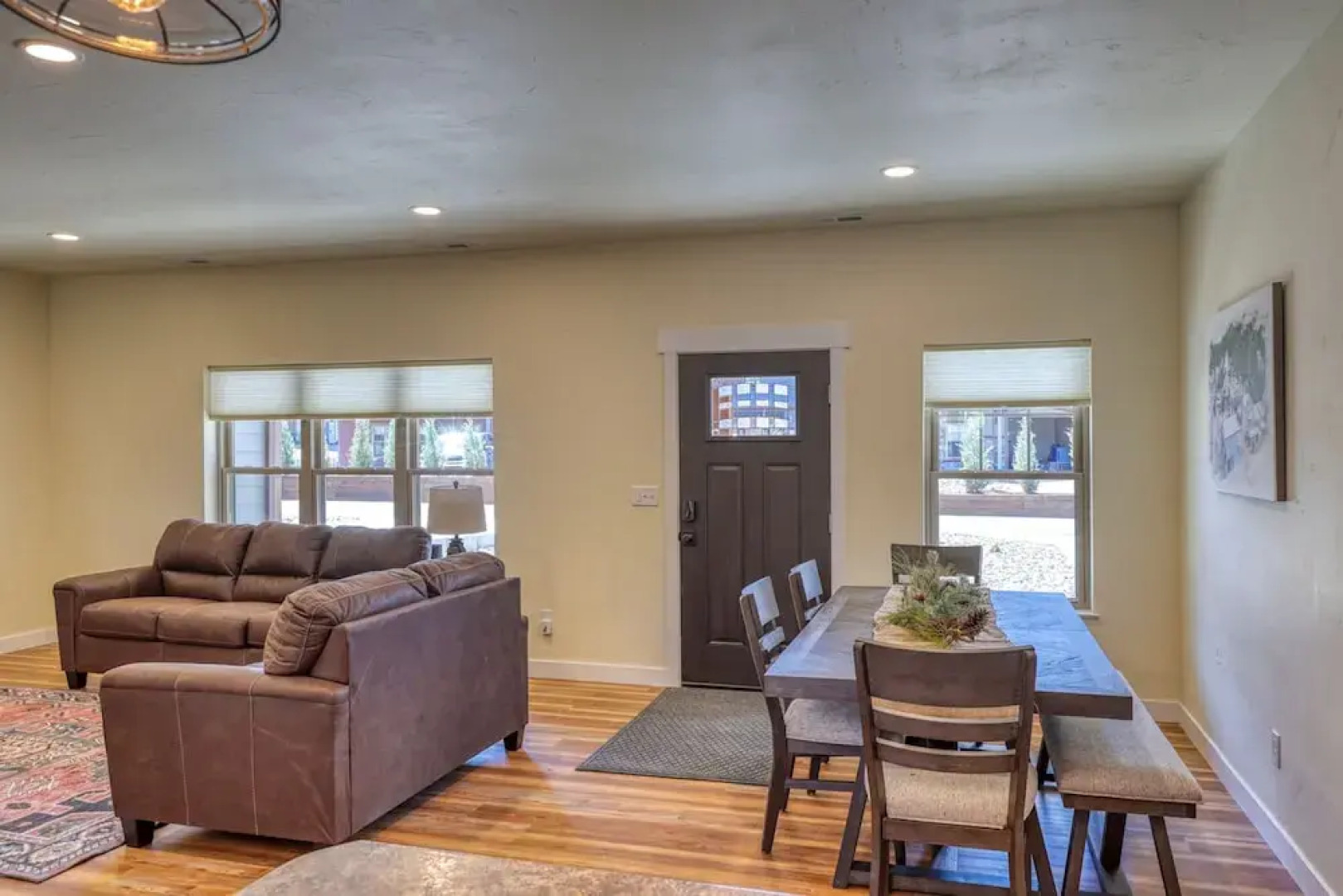 Gold Mining Condo King Bed Modern Comforts