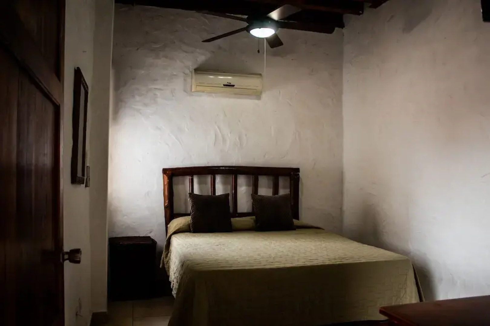 San Carlos Beach Inn