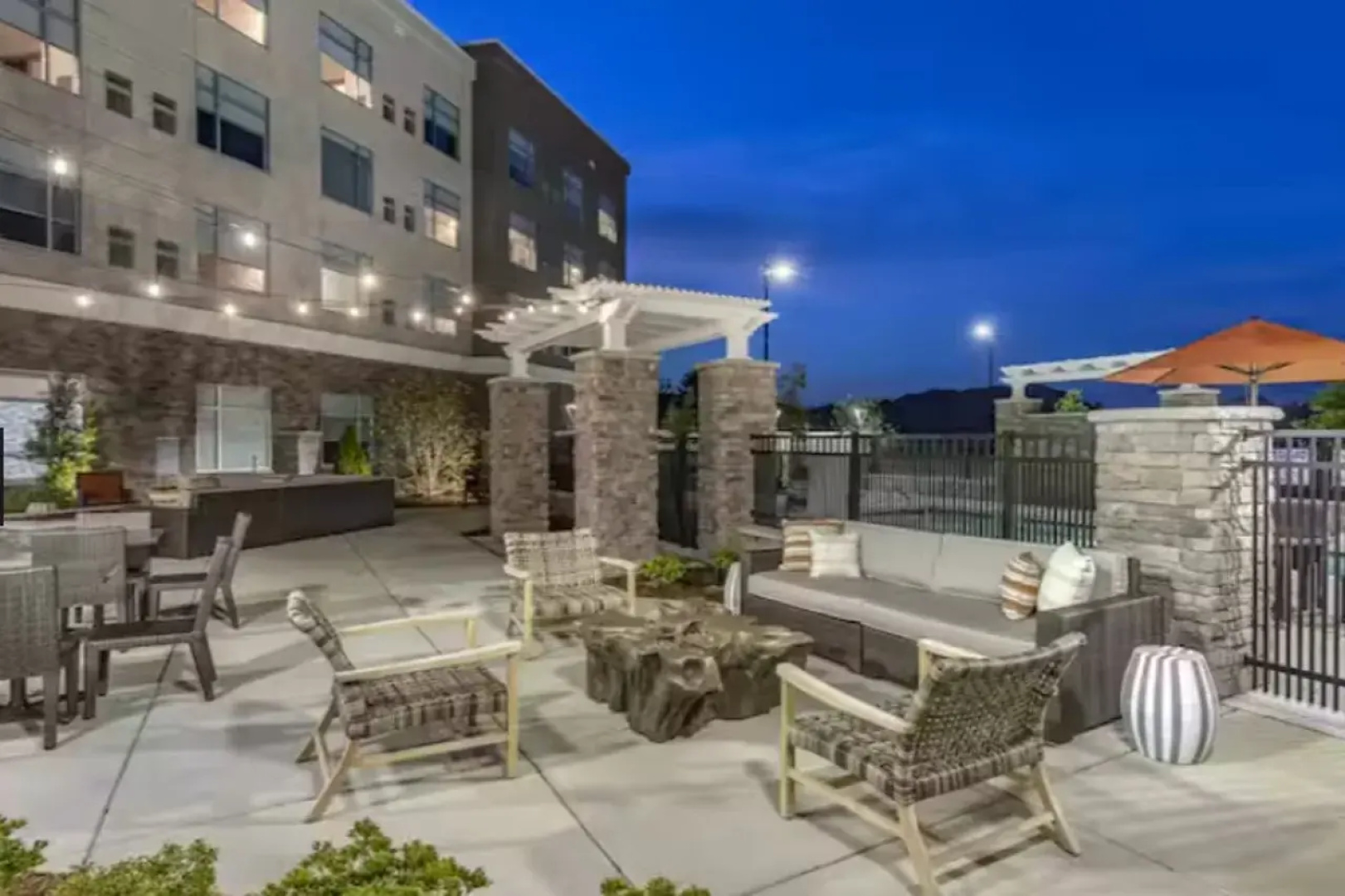 DoubleTree by Hilton Greenville Woodruff Road