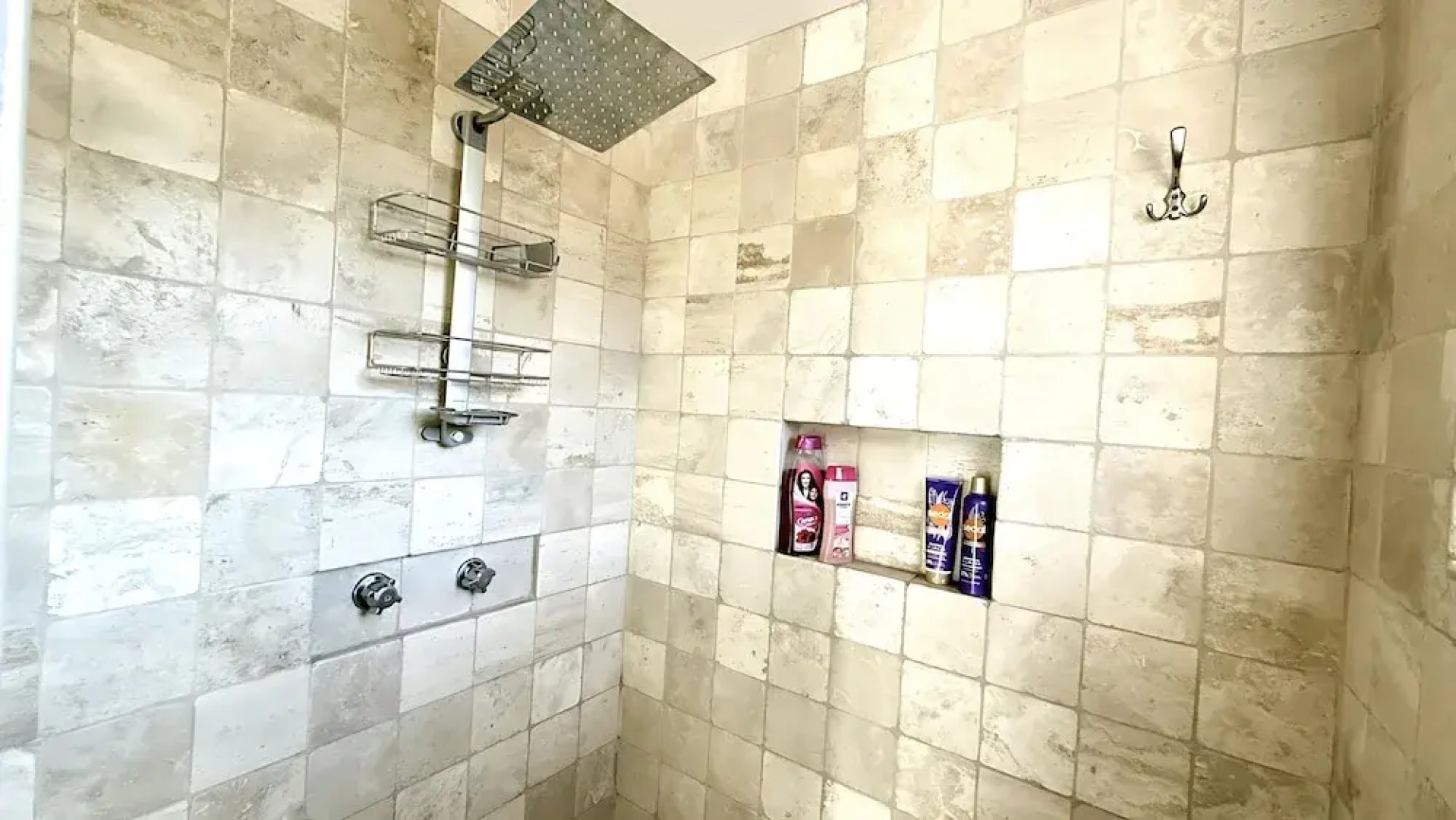 Ajijic Modern 1 Bedroom Home -walk To Everything -patio -gym -pickleball Court