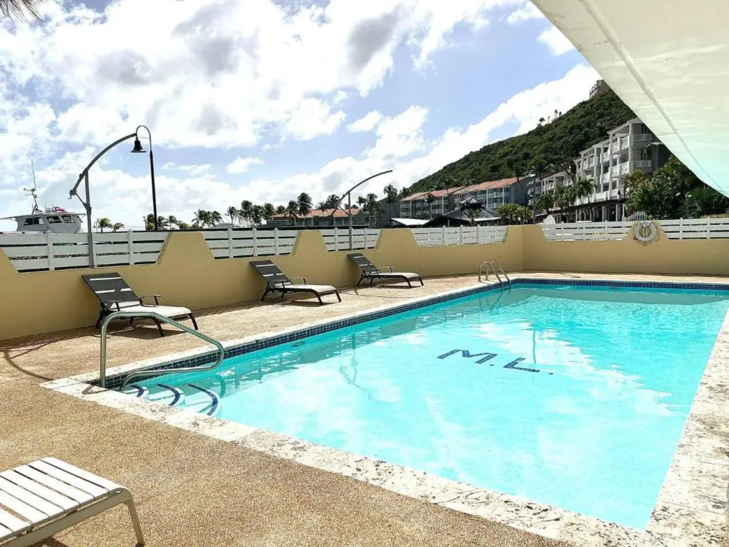 Sea View 1br Sleeps 4