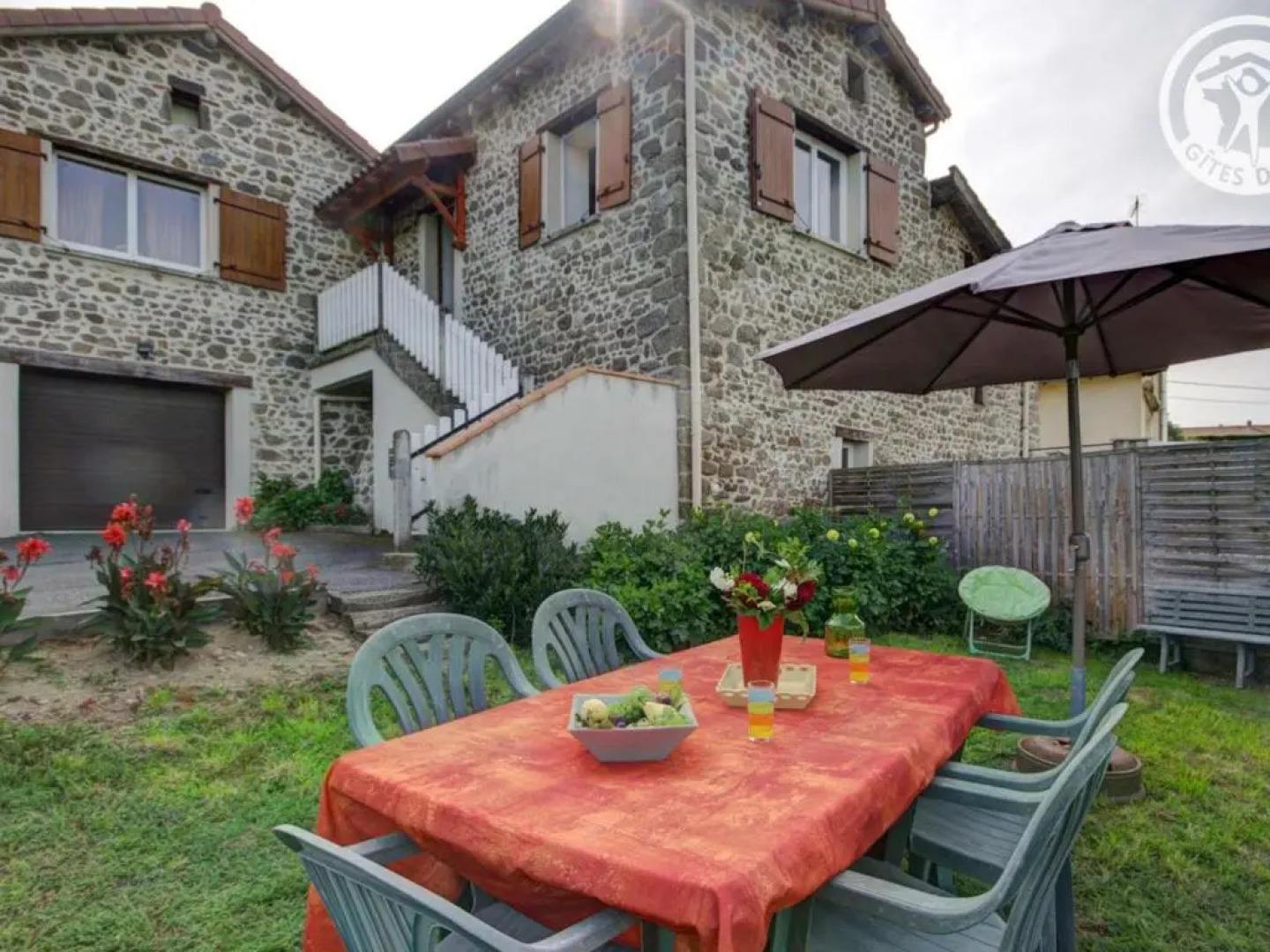 Gîte Saint-Héand, 3 pièces, 5 personnes - FR-1-496-4