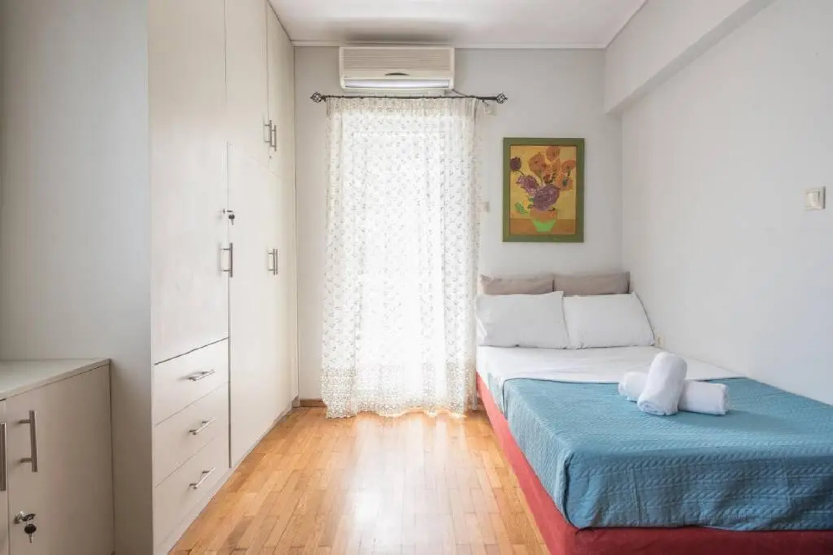 Seaside 2BR apartment in Varkiza 2mins walk from beach