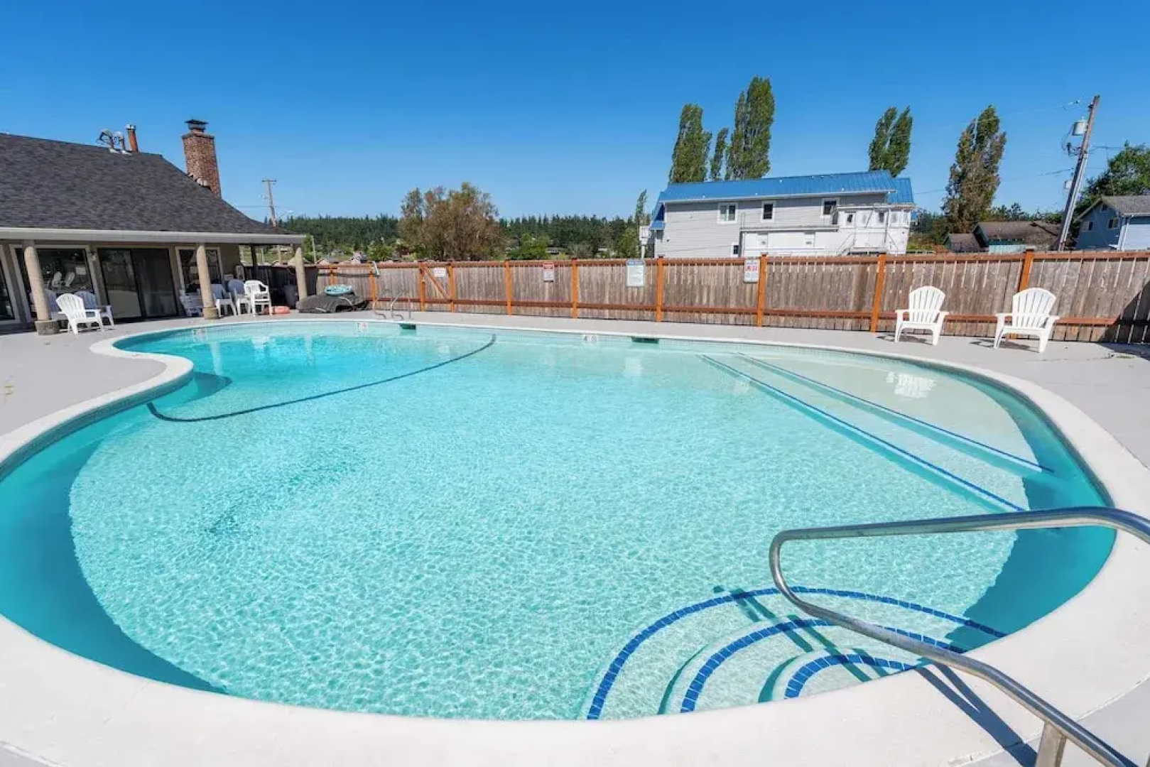 Beachcomber's Bliss by Avantstay Steps to the Beach Ocean Views