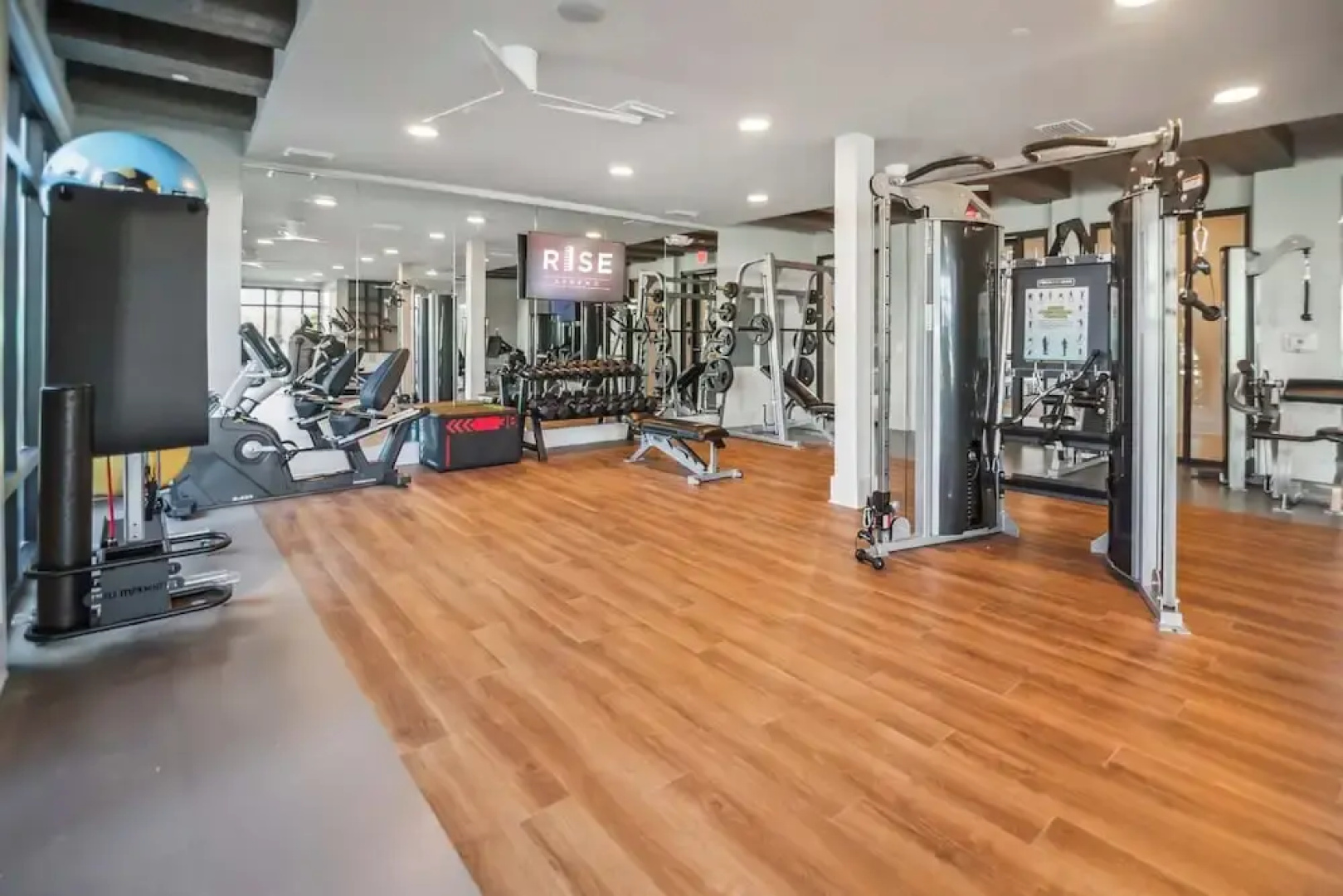 Landing Apartments near Sun City Center and Riverview