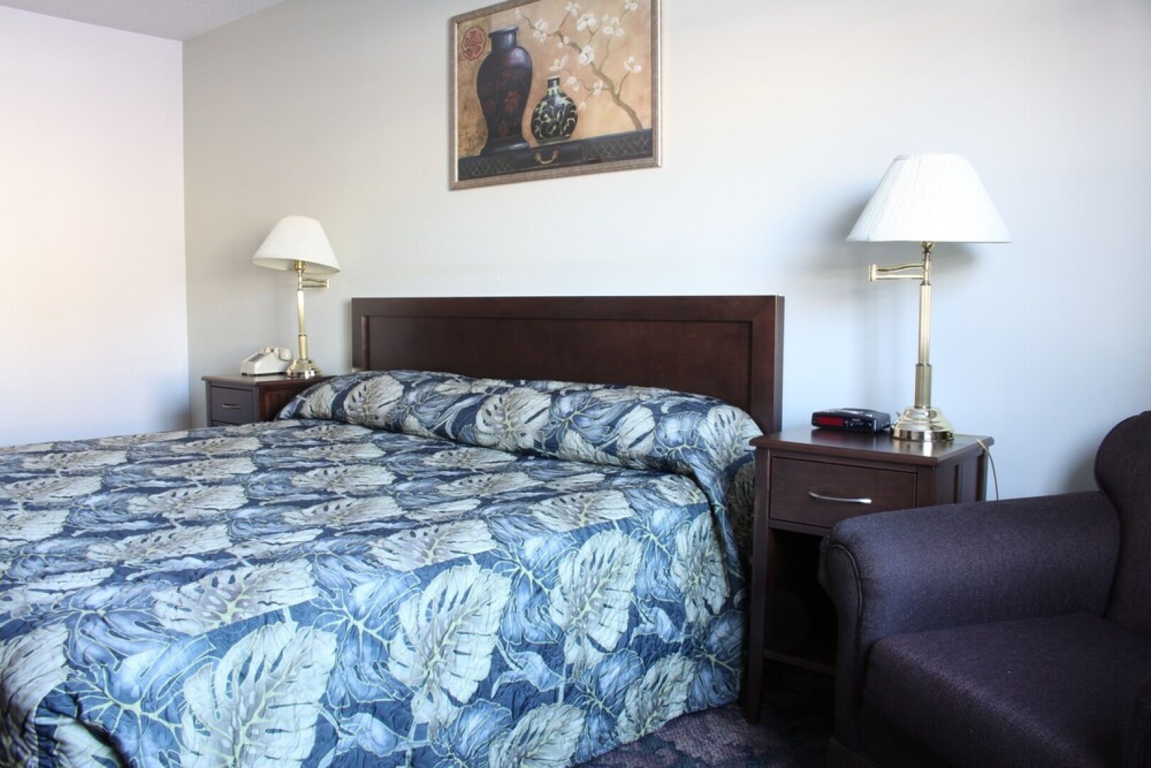 Sunset Inn and Suites