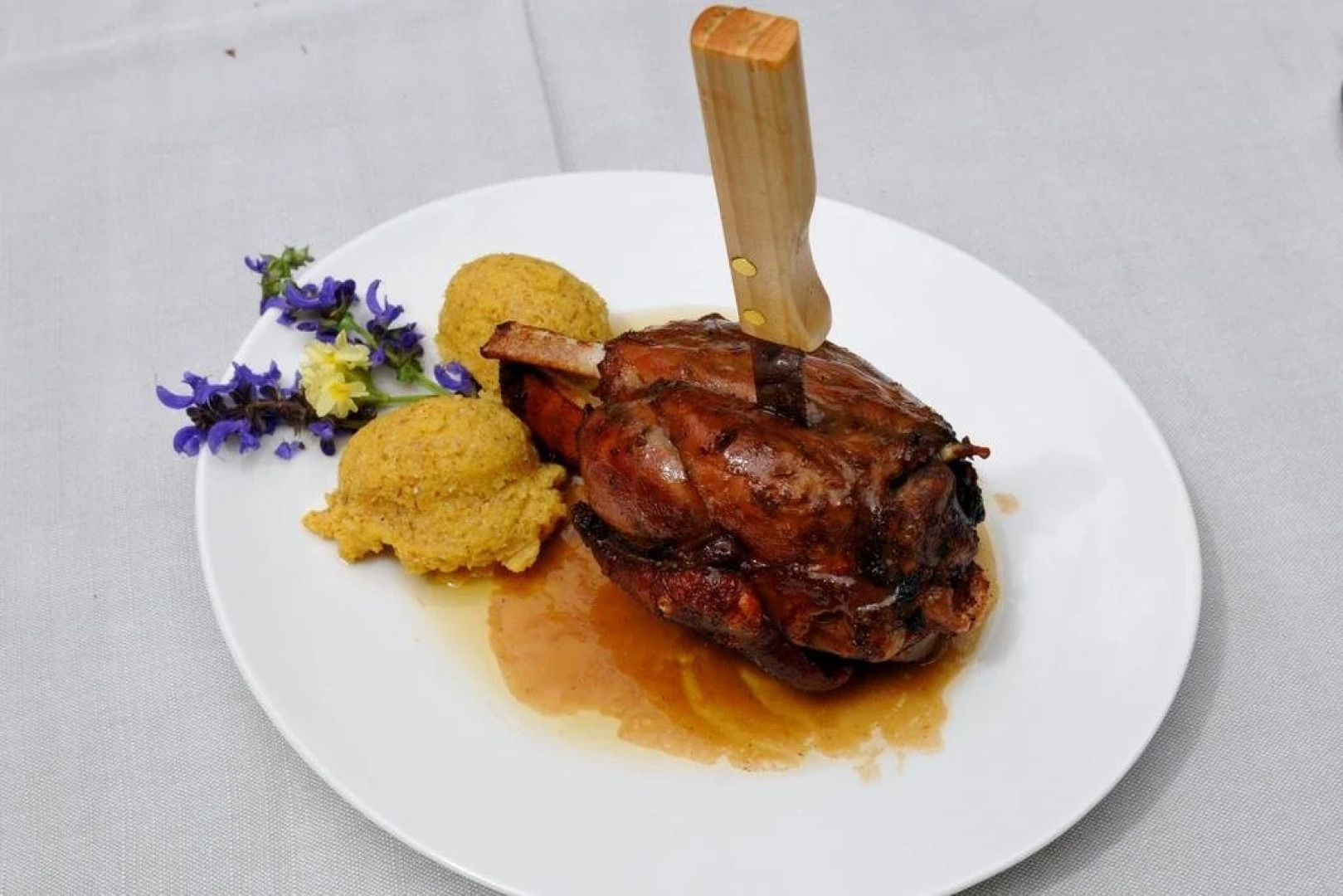 Chalet Tovel - Mountain Lake