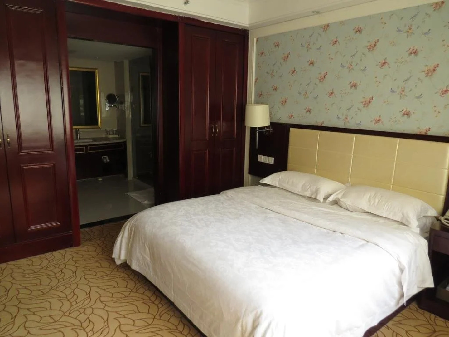 Inzone Galand Hotel Taian