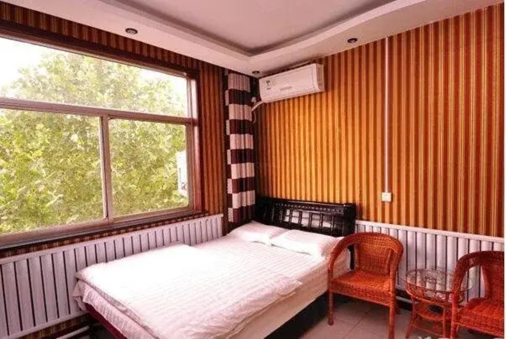 Dezhou Linyi Fuhao Business Inn