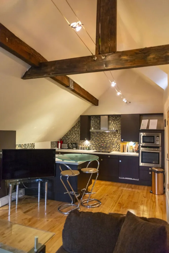 Luxury Apt No. 2 - One Bed Apartment