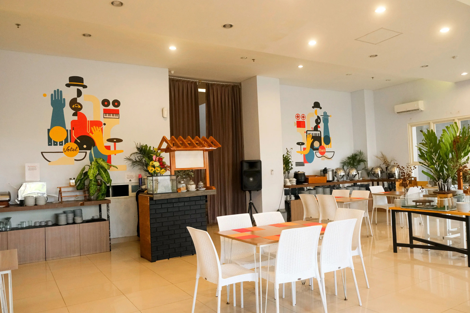 De La Charis Hotel by Waringin Hospitality