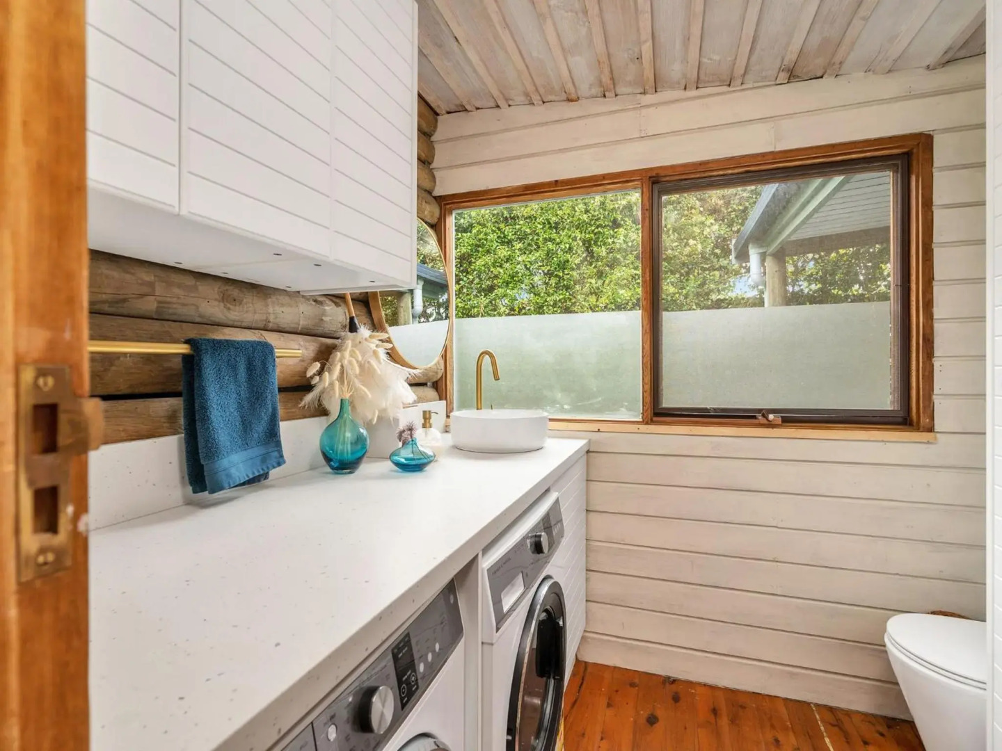 The Lake House at Erowal Bay 4pm Check Out Sundays