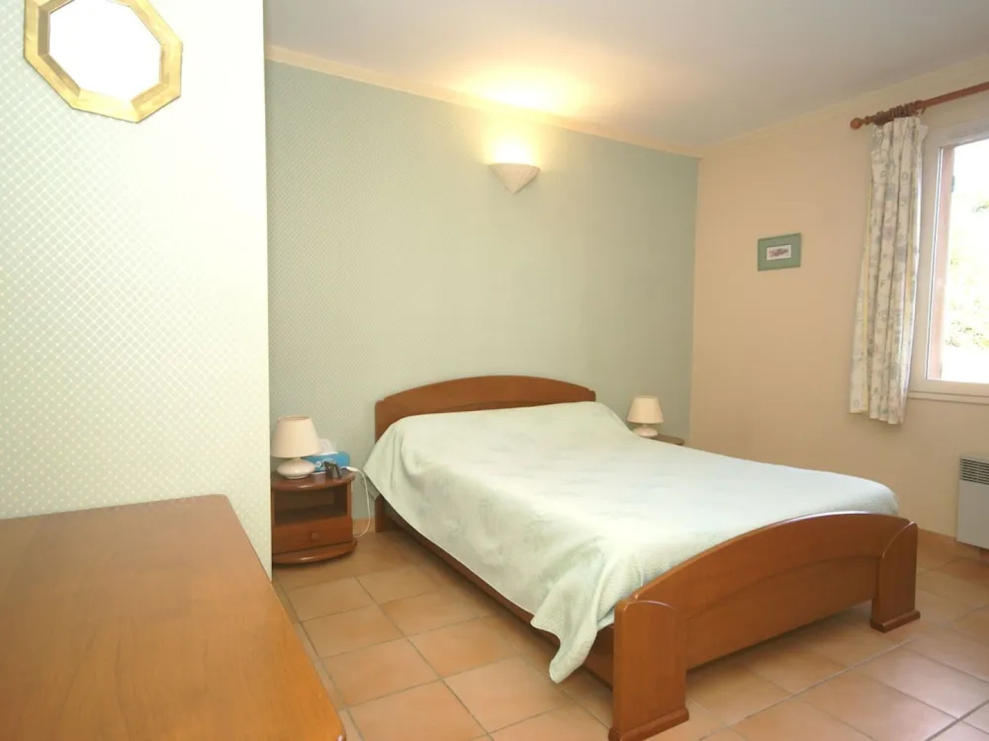 Cozy Holiday Home in Noves with Swimming Pool