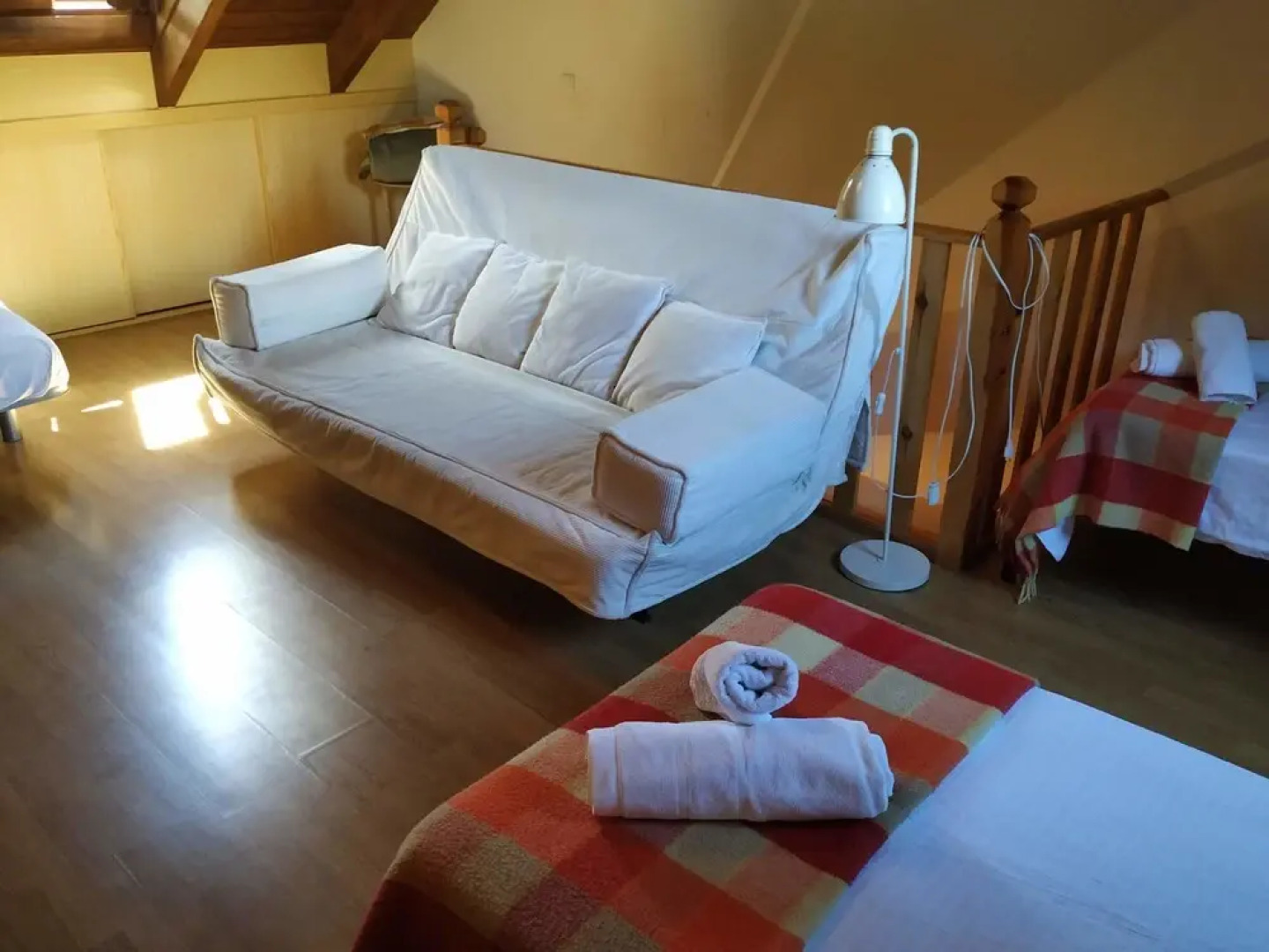 Chalet centro de escarrilla casa 7