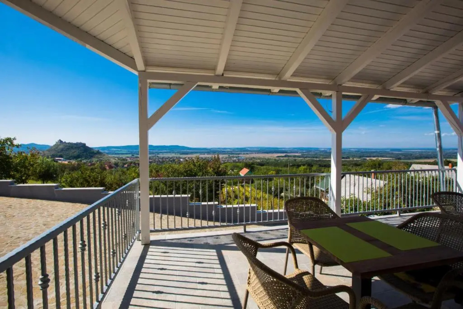 Fogadó a Két Tölgyfához