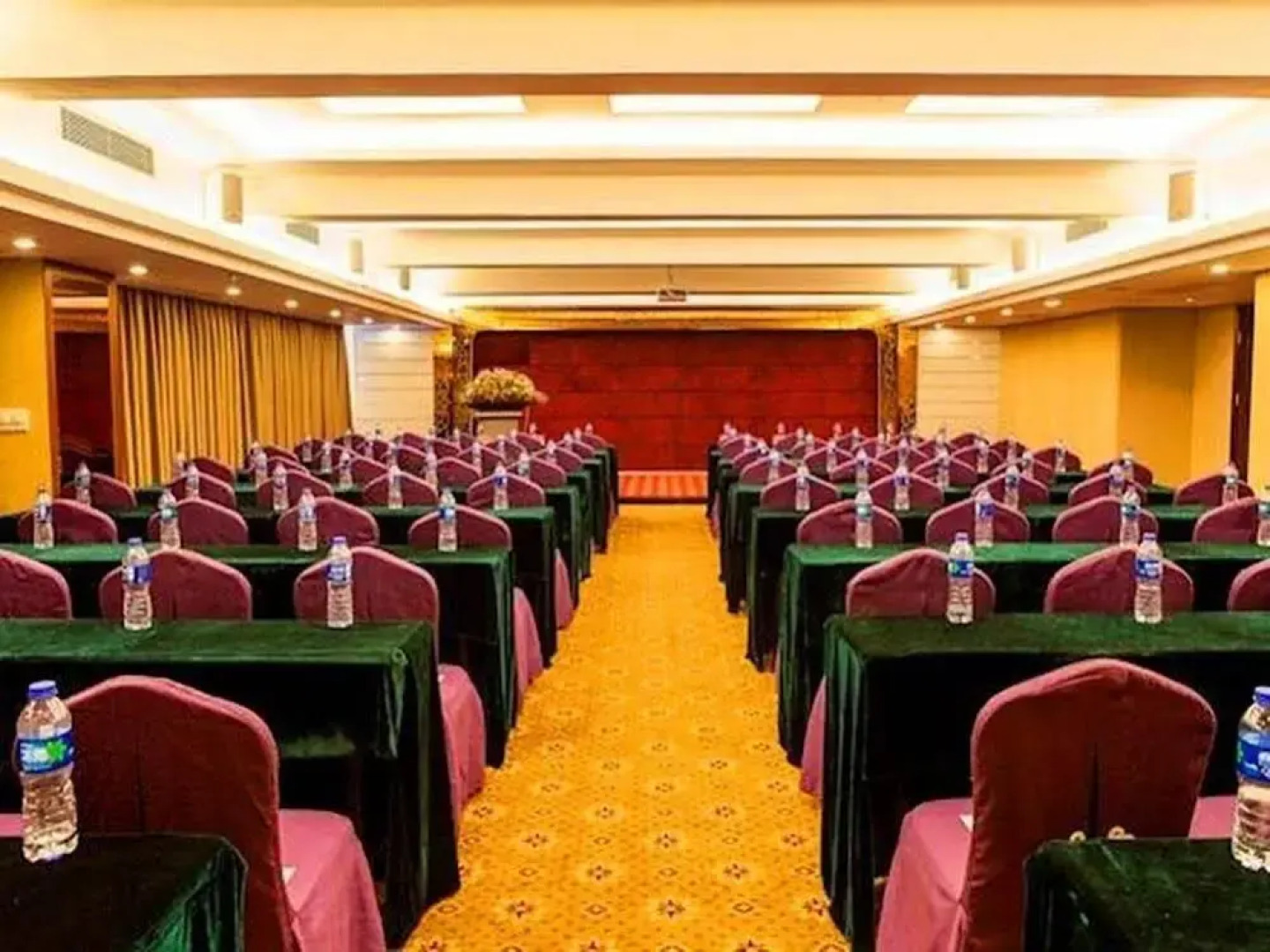 Vienna Hotel Qingyuan Lianjiang Road