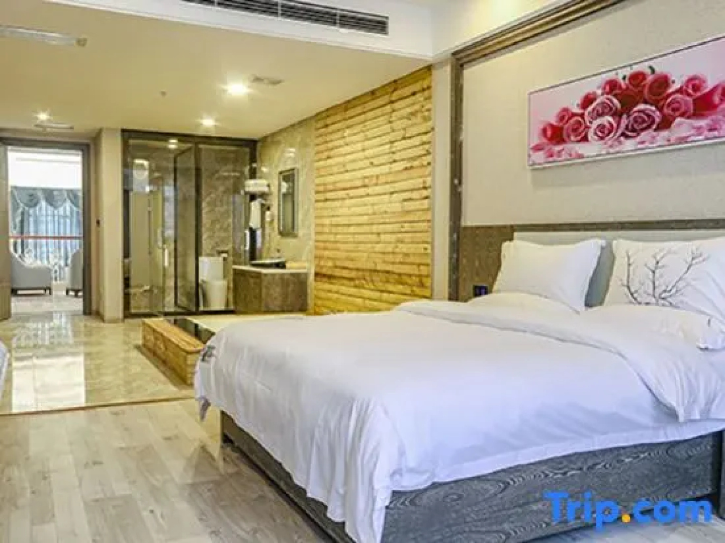 Wutong Hot Spring Hotel