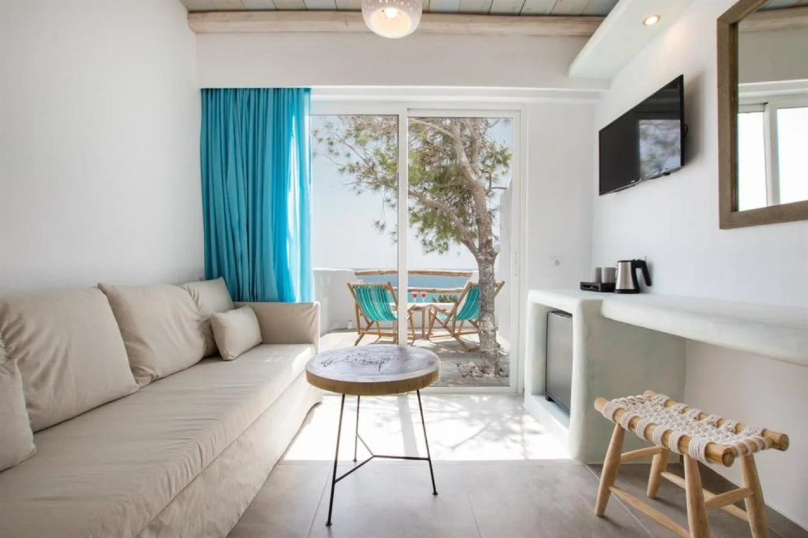 Poseidon Blue Gastronomy Hotel