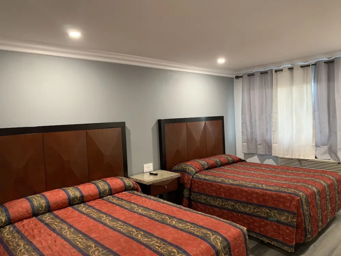 ERTH INN by AGA – Mojave