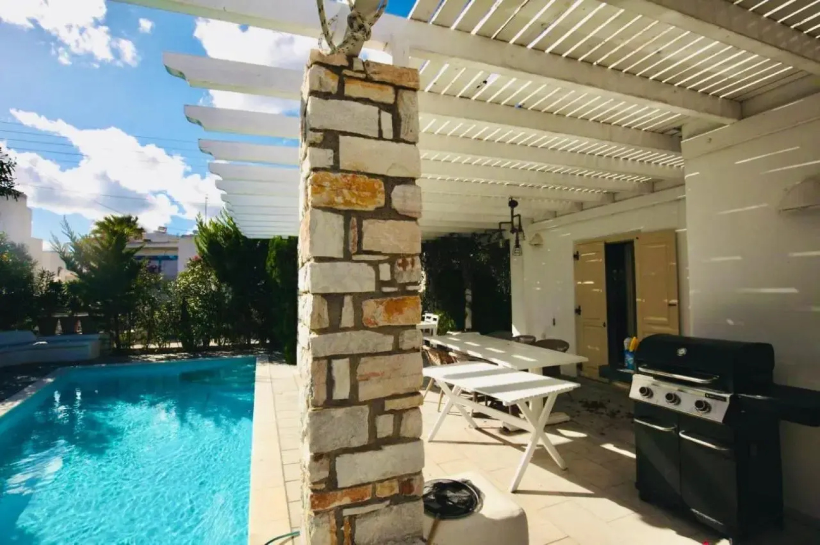 Cymothoe Villas