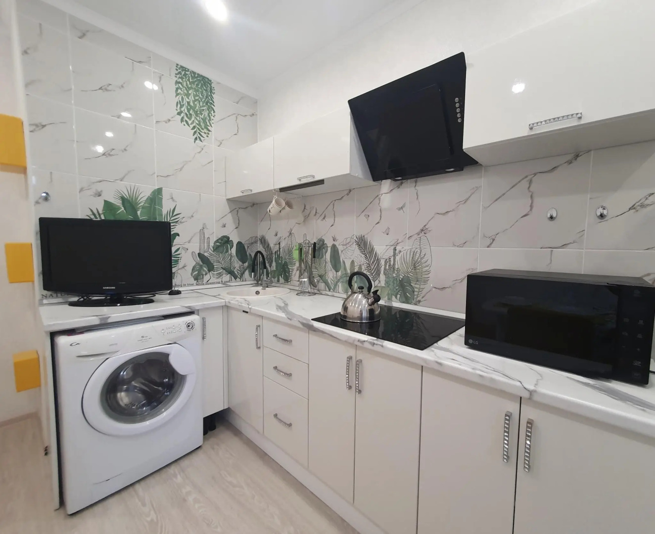 Bestflat (Бестфлэт) на Есенина