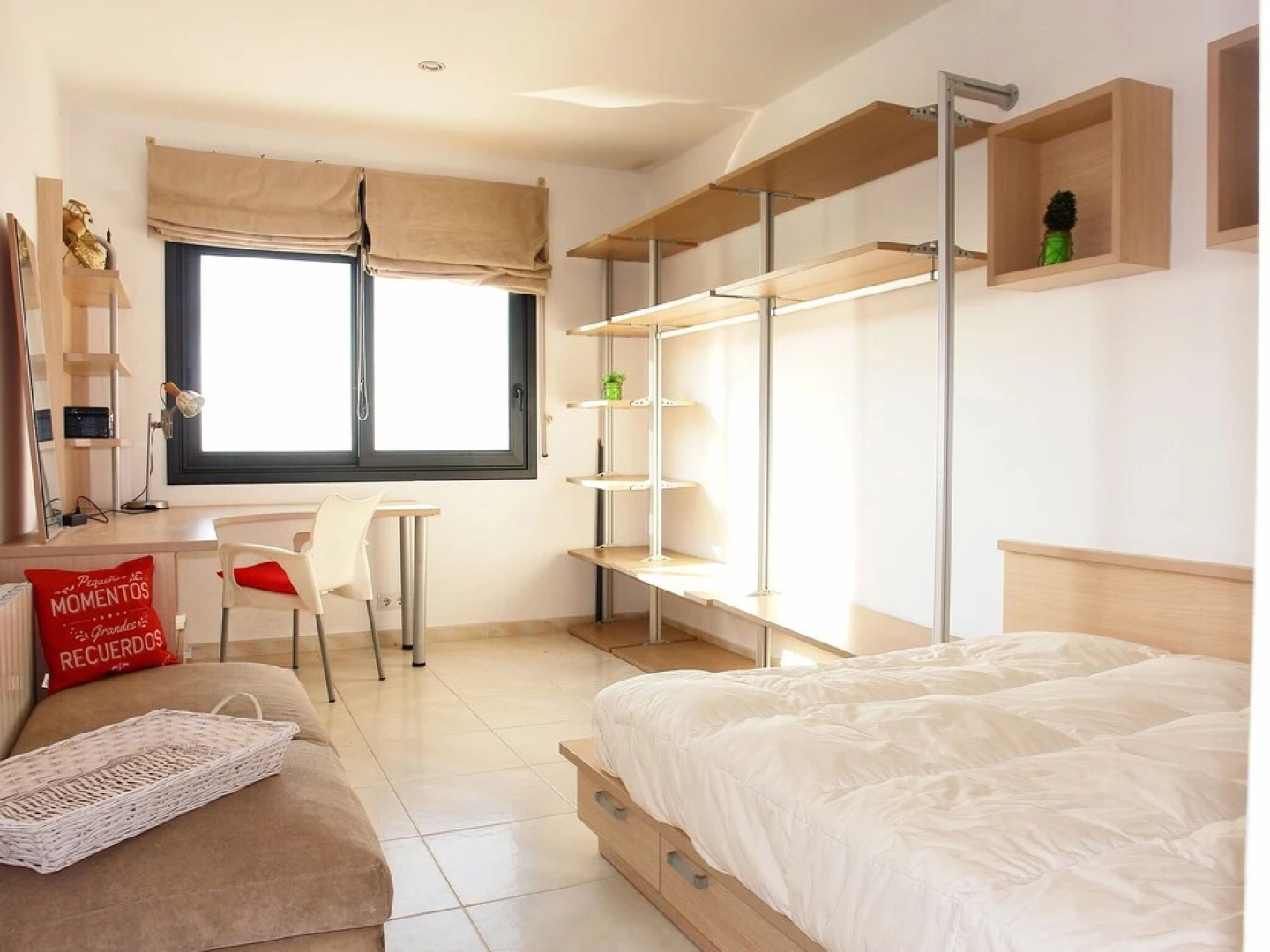 Scenic Villa in Palau Saverdera With Private Swimming Pool