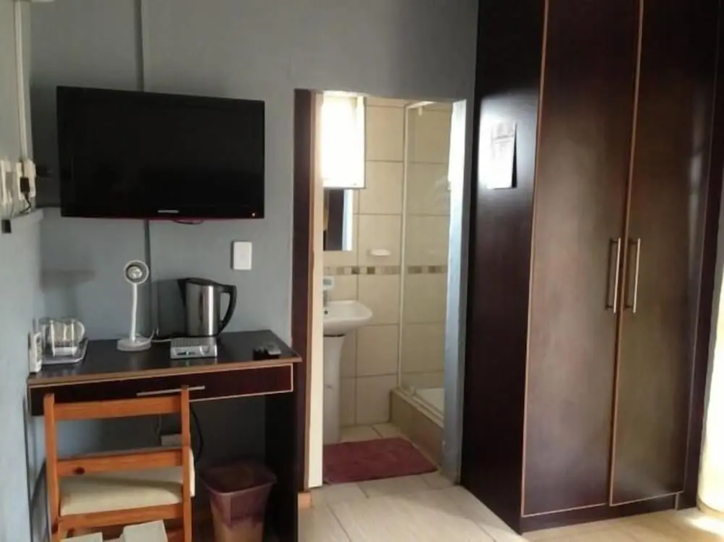 Aligeo Guest House