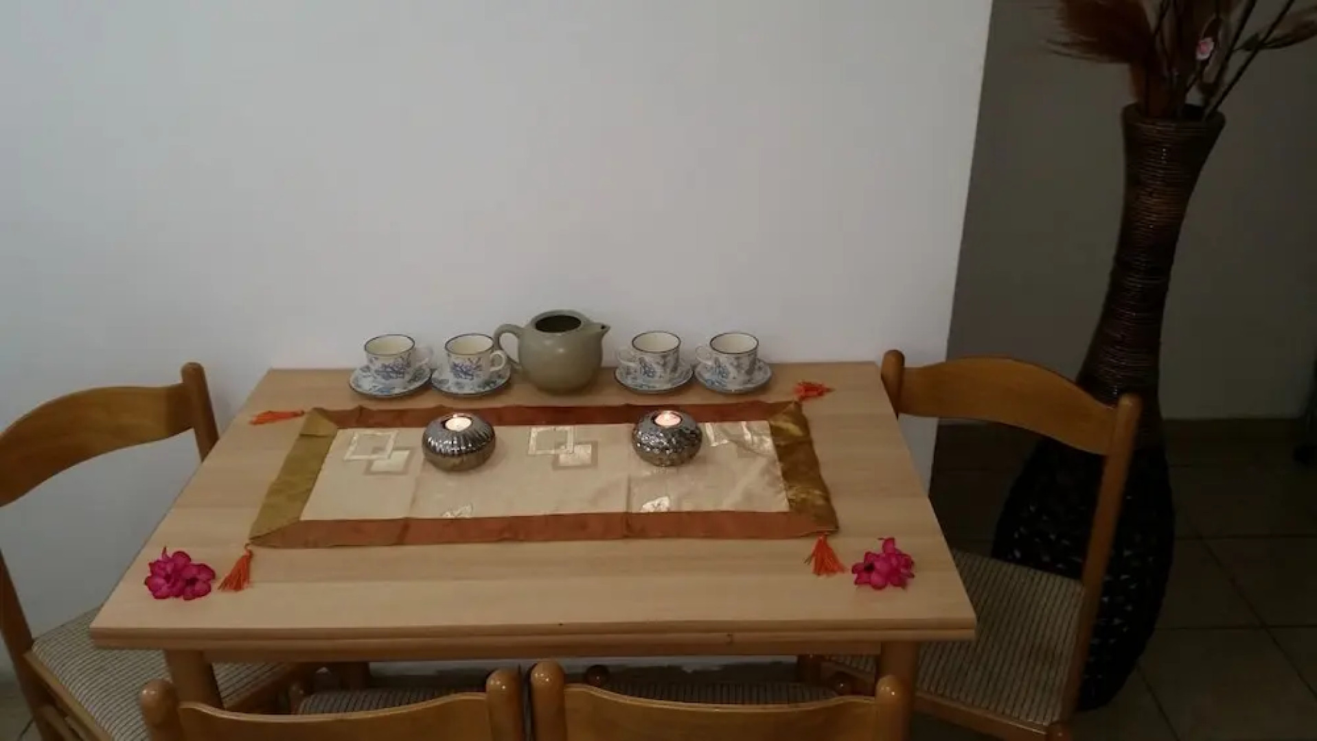 Zimmer Dora Dead Sea