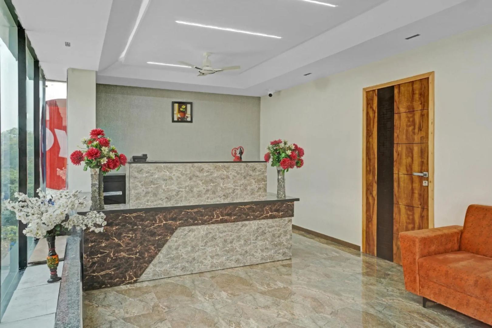 Capital O 85756 Hotel Santeria Inn