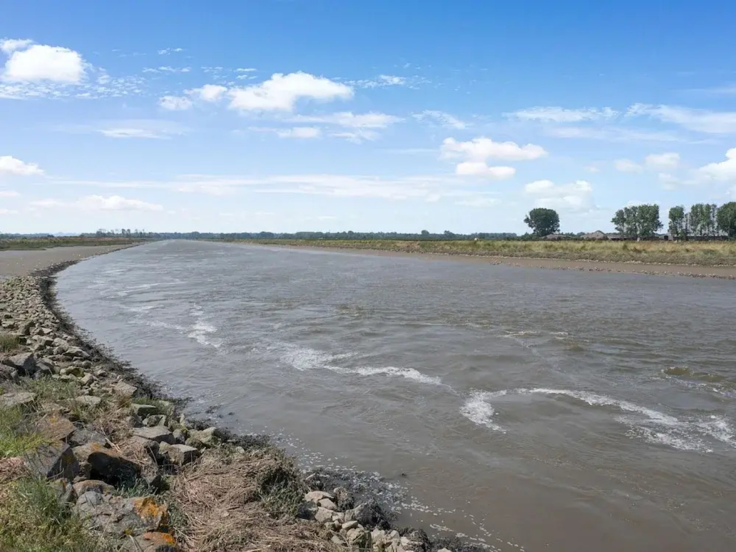 Stylish Beachside Retreat