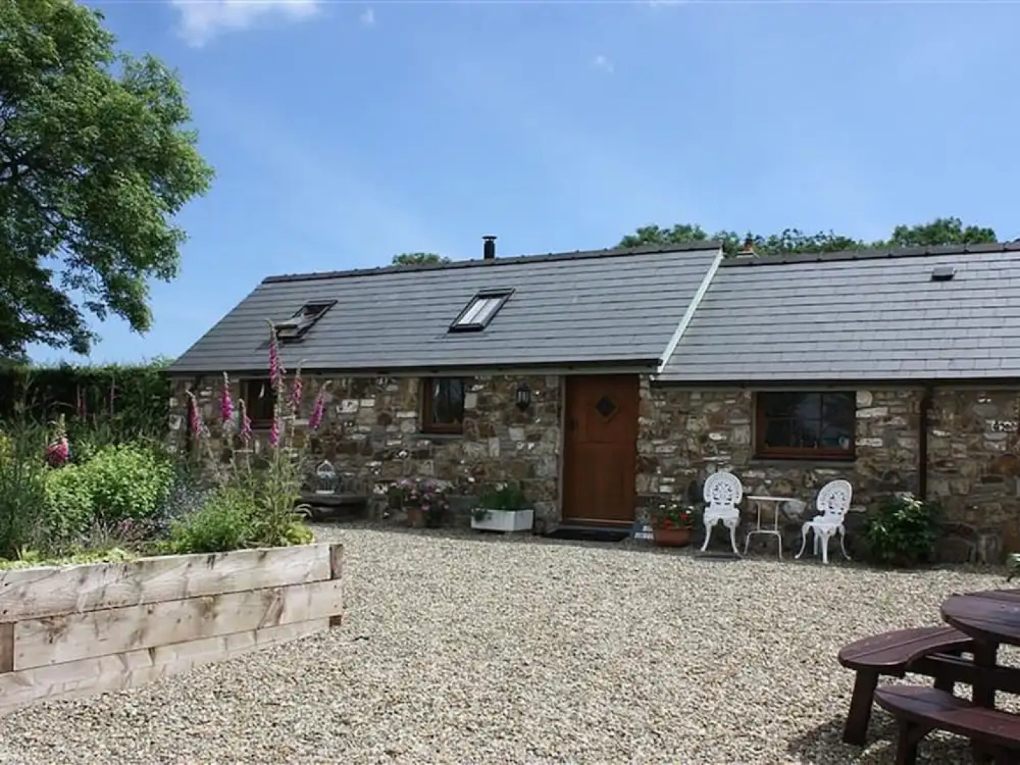 Romantic Cottage near Beach