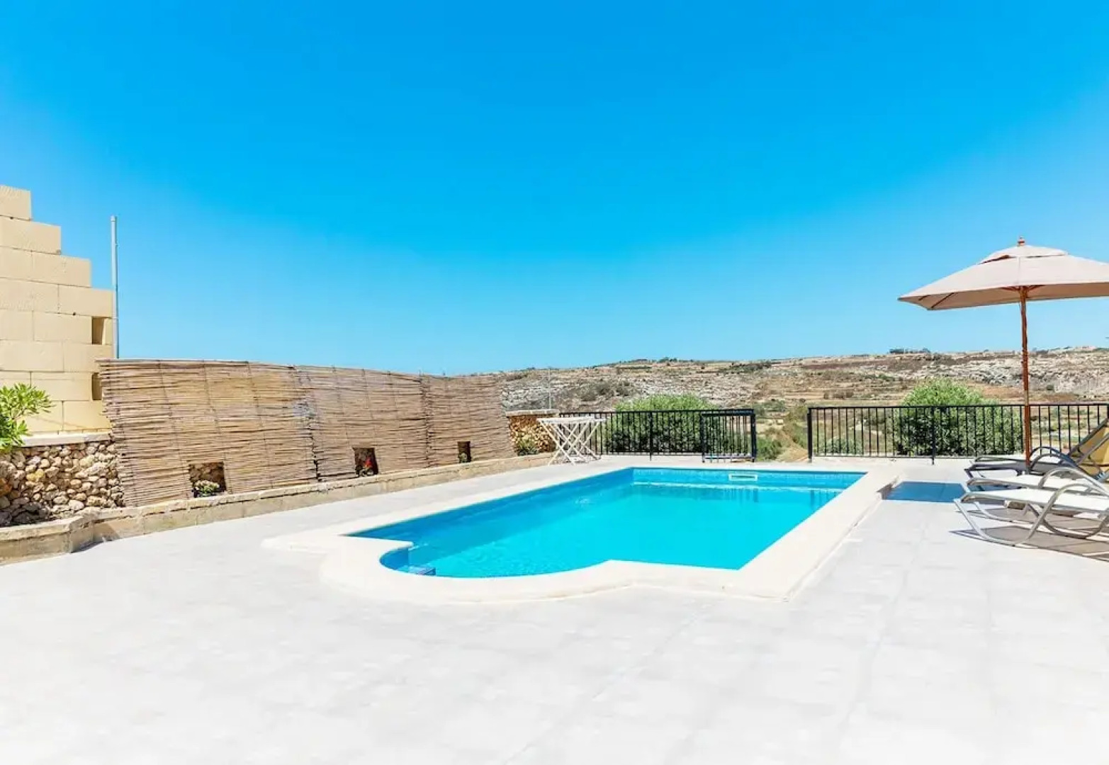 Ta'wigi, Sunset View, Villa & Pool Gozo