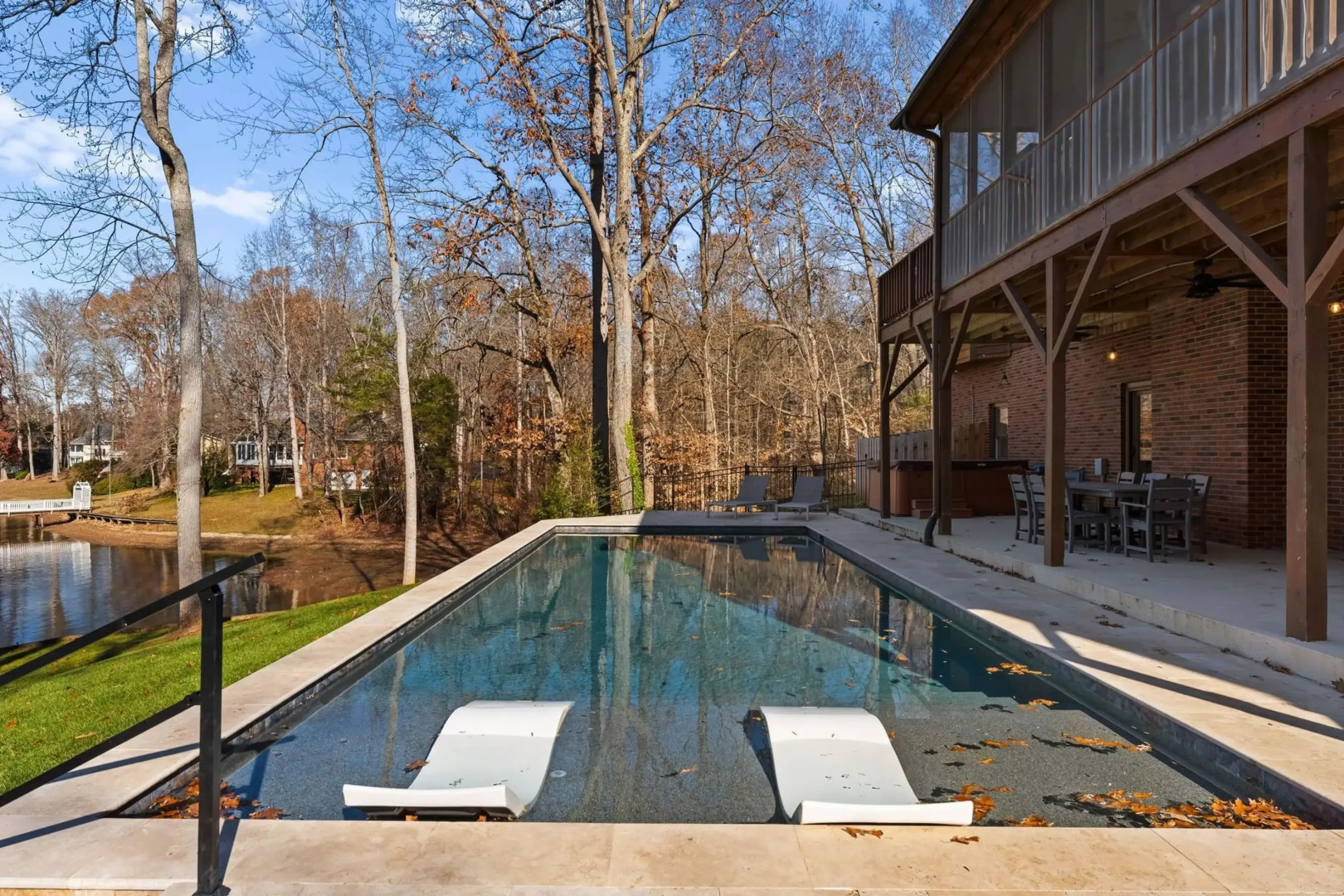 Winding Down by Avantstay Sleeps 20 Dock View