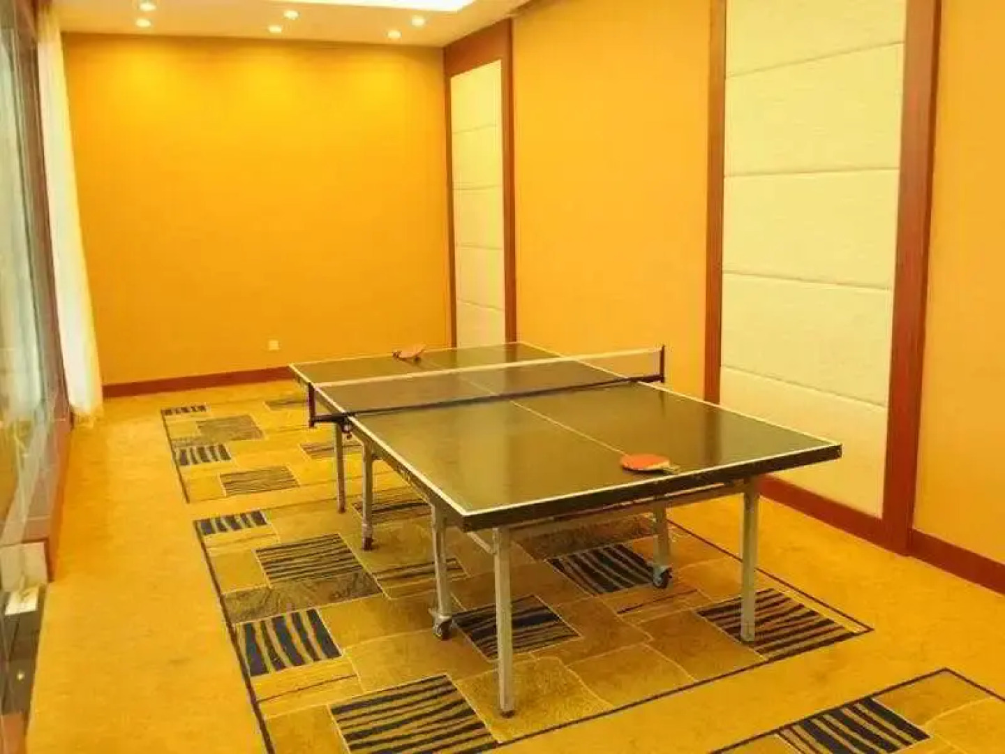 Lijiang Dian Jun Wang Hotel