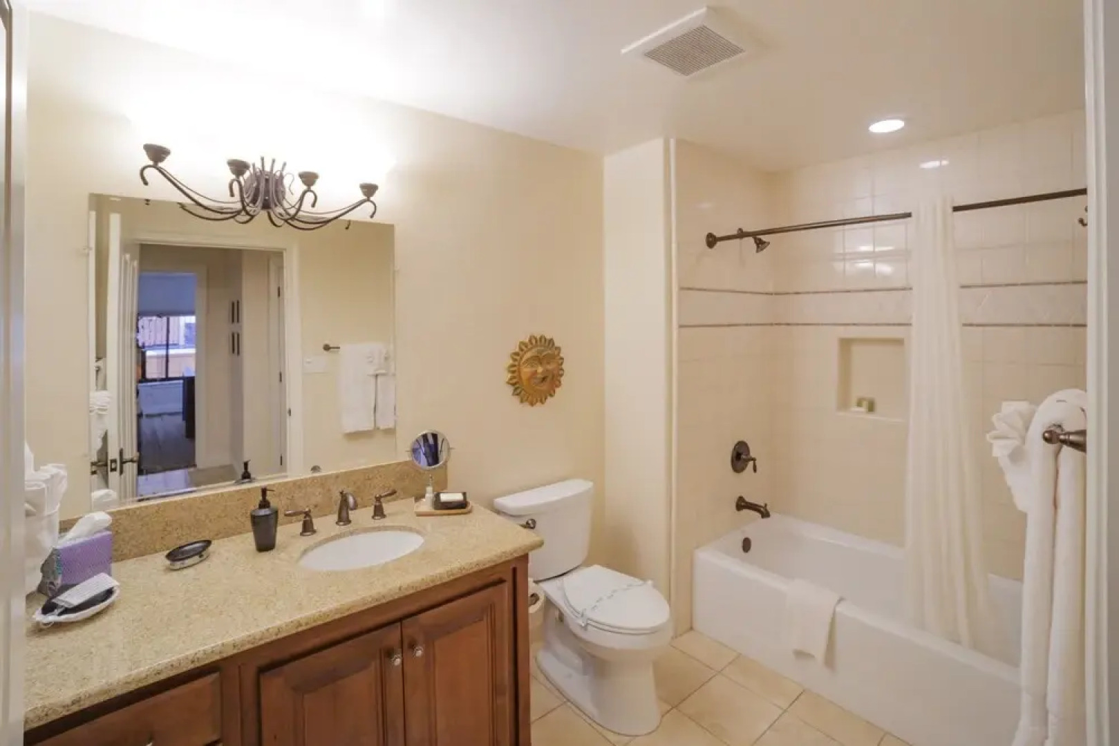 Valentina #202 3 Bedroom Condo by RedAwning