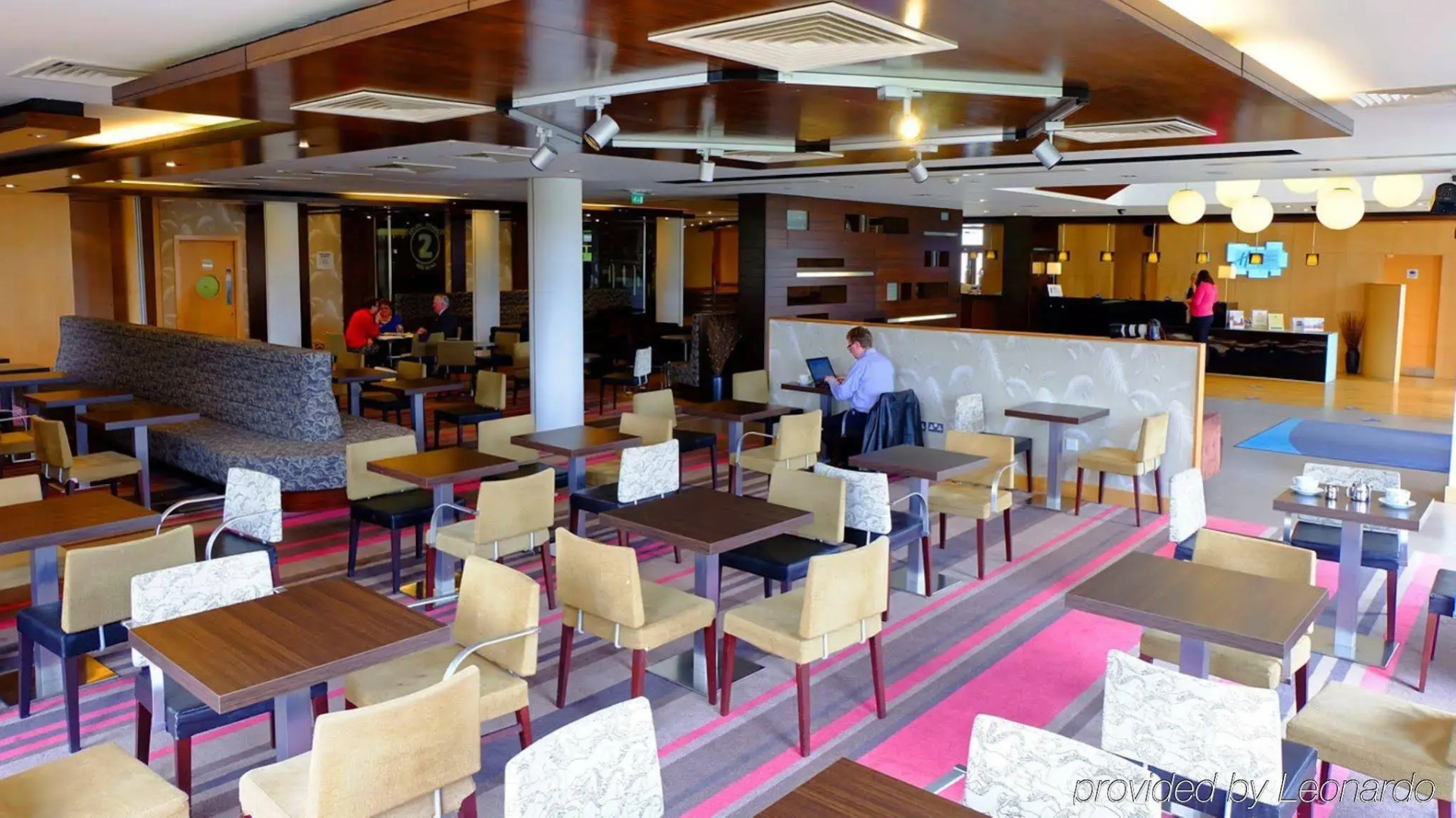 Holiday Inn Express London-Epsom Downs by IHG