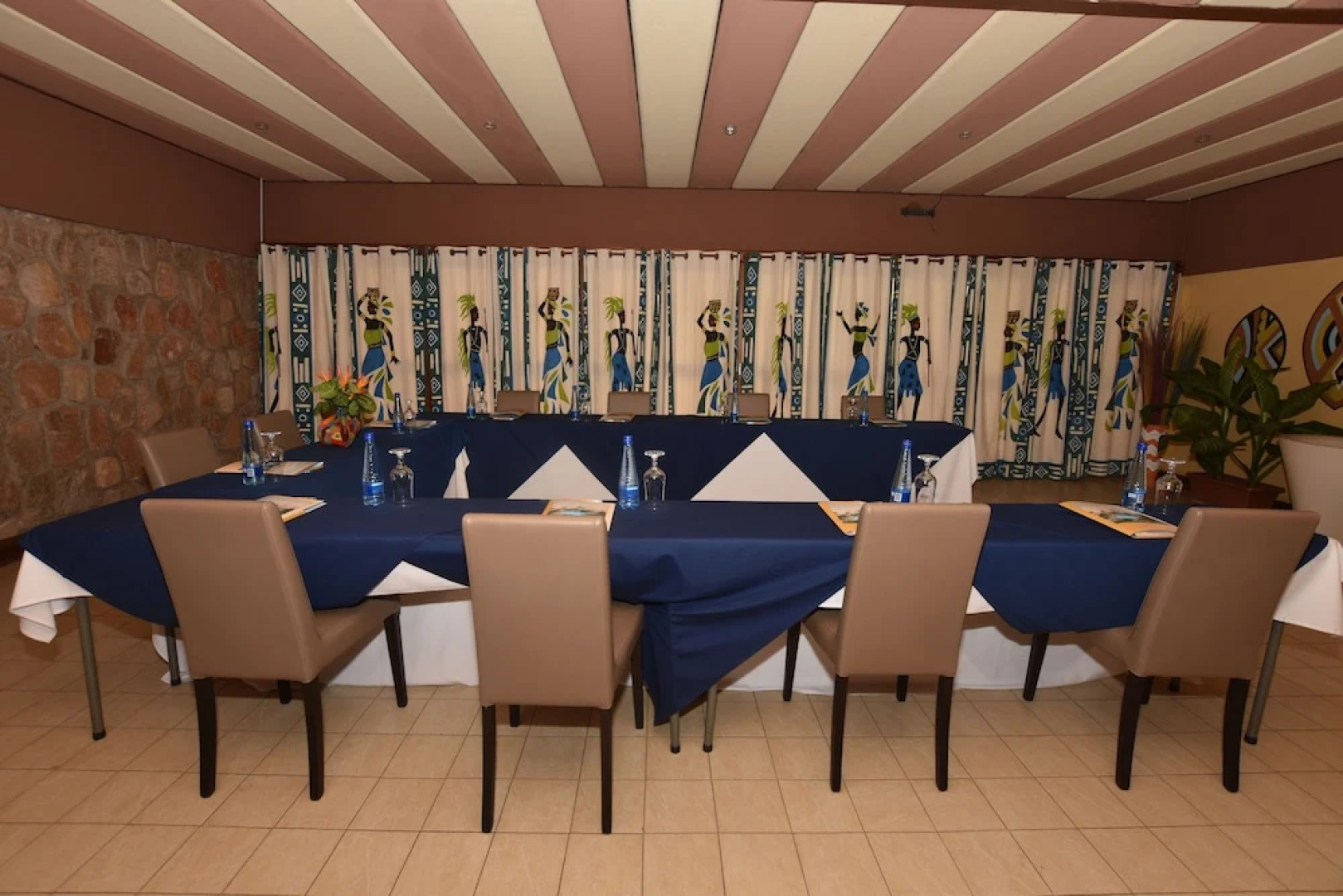 Hotel Club Du Lac Tanganyika
