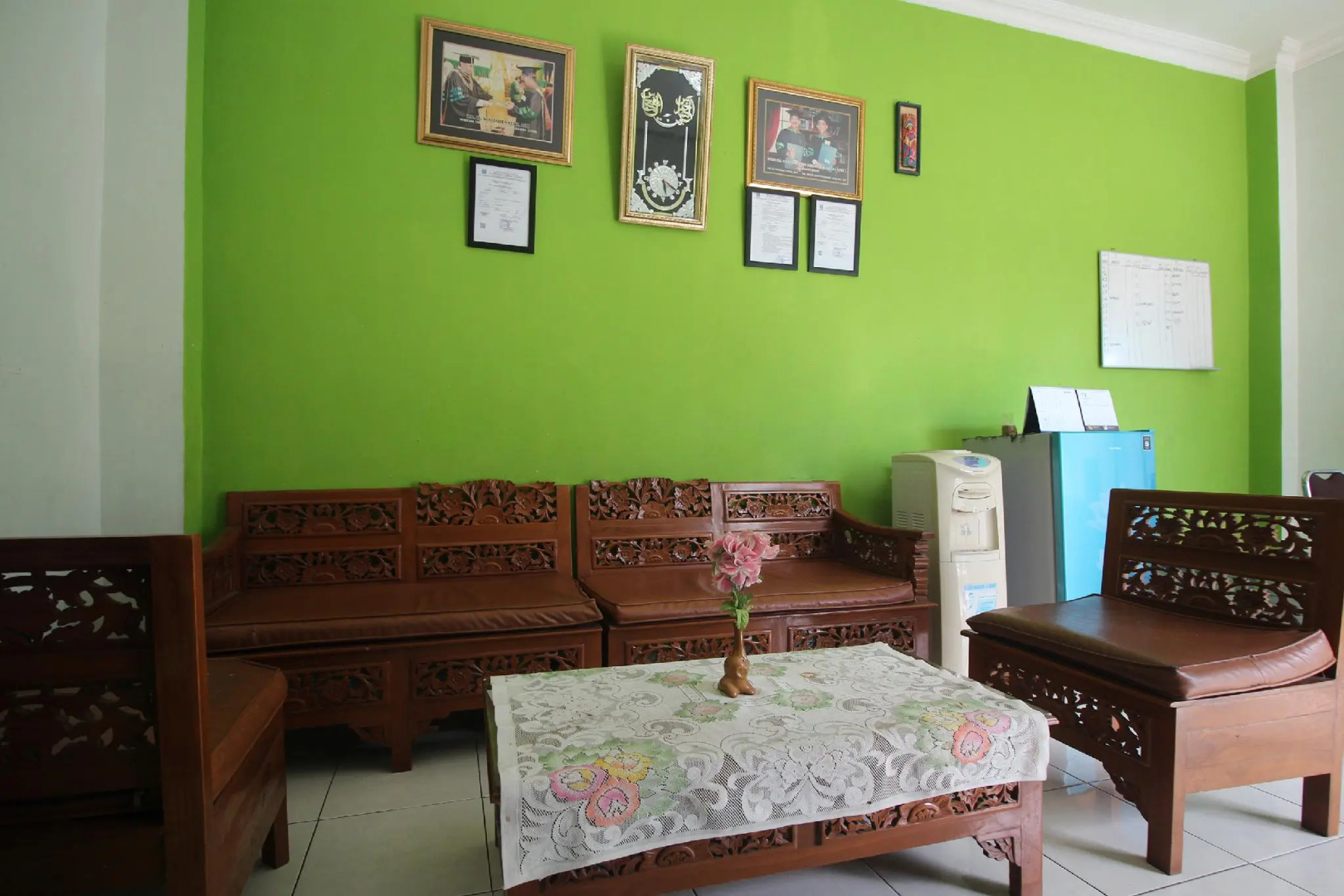 OYO 1804 Guest House Oema'h Opa