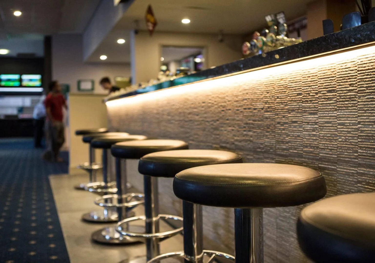 Nightcap at St Albans Hotel