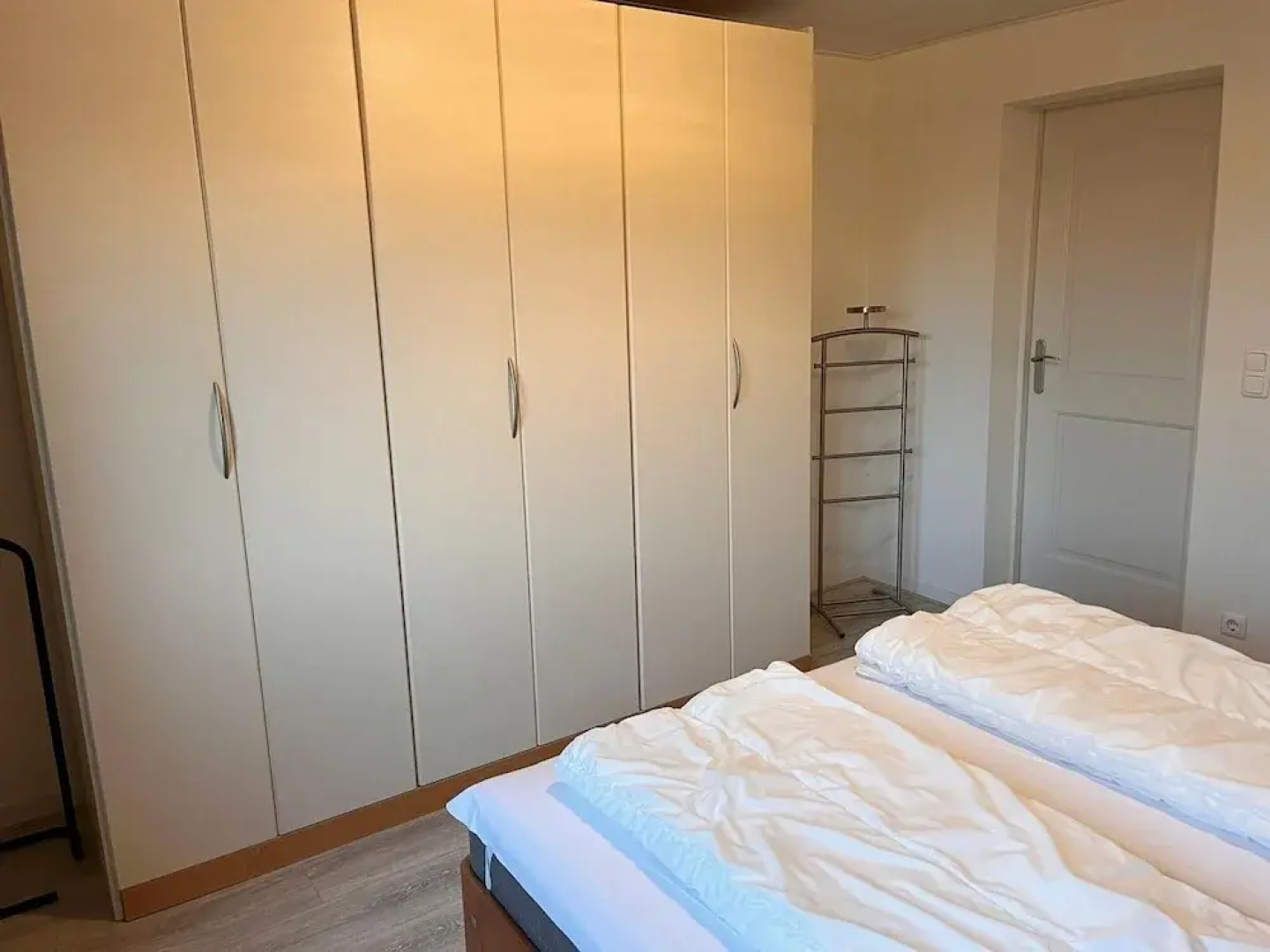 Bungalow in Makkum Near Lake Beach