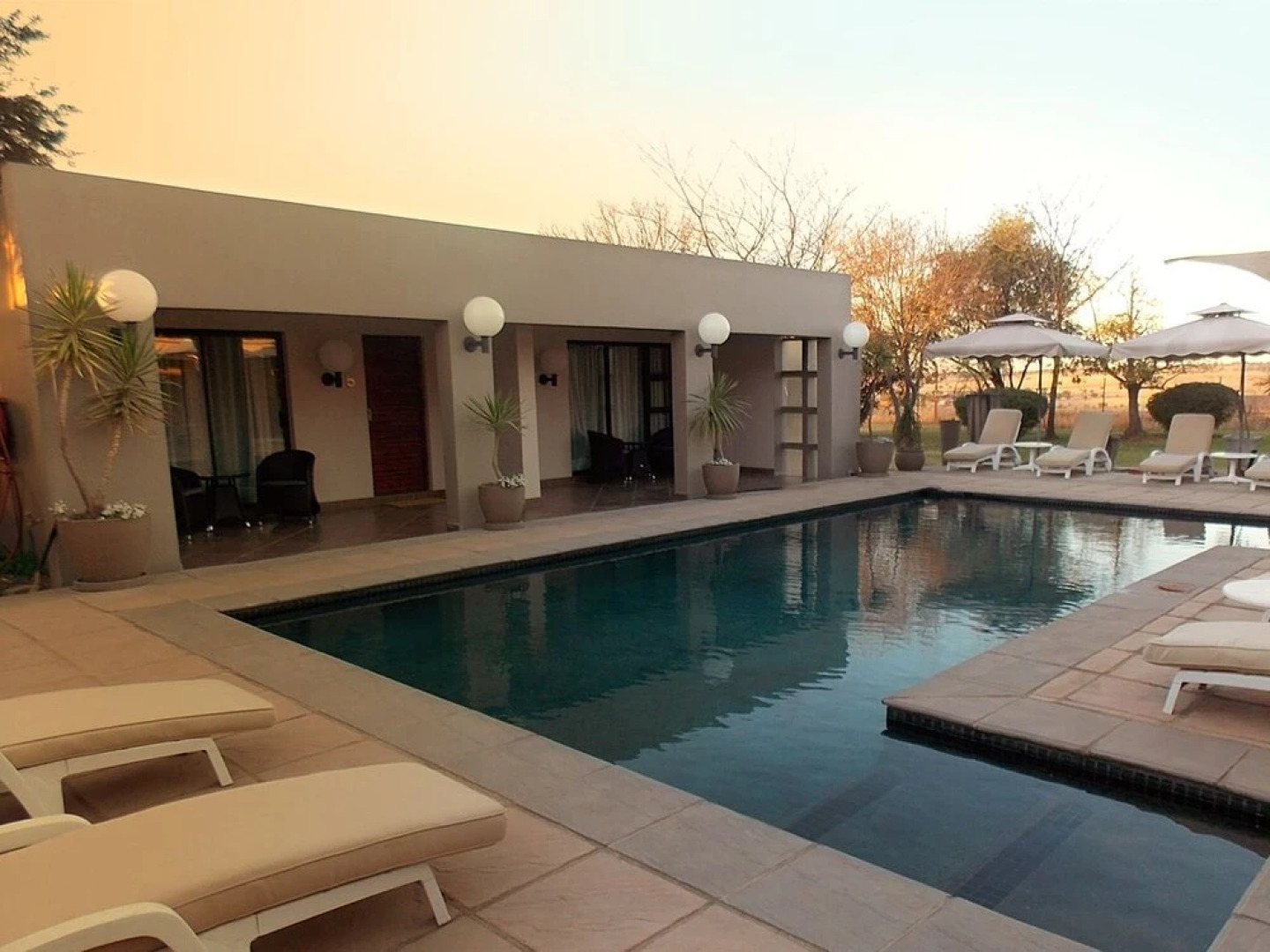 Route 511 Guest House