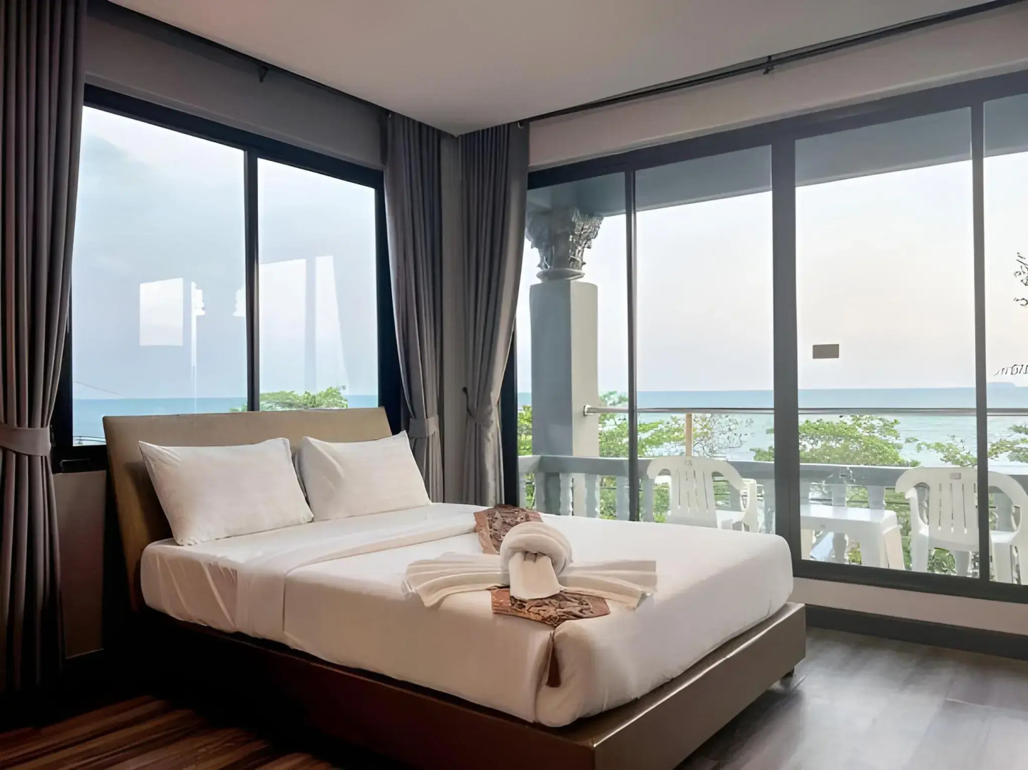 Pimpimarn Beach Hotel