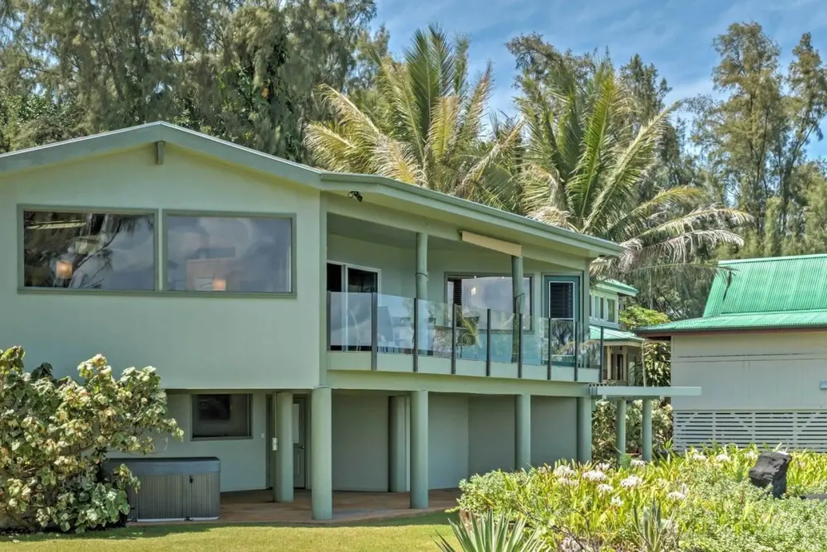 Direct Oceanfront, Big Island Home