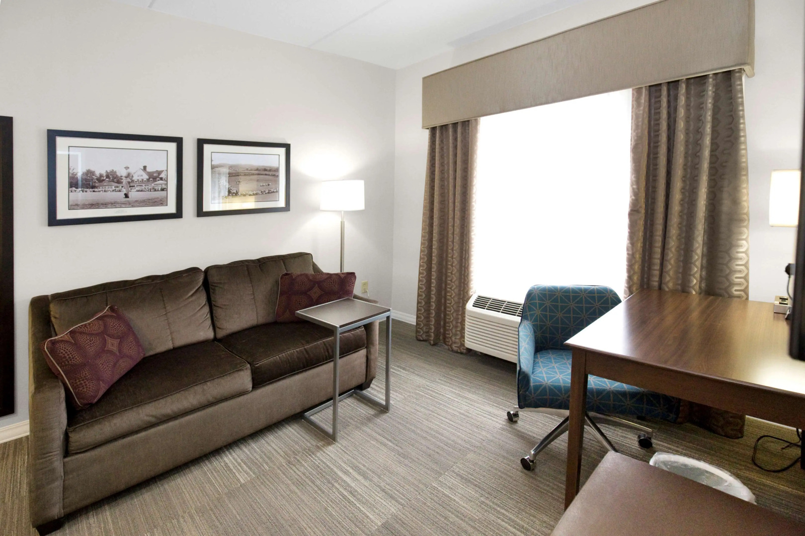 Hampton Inn & Suites Pittsburgh/Harmarville