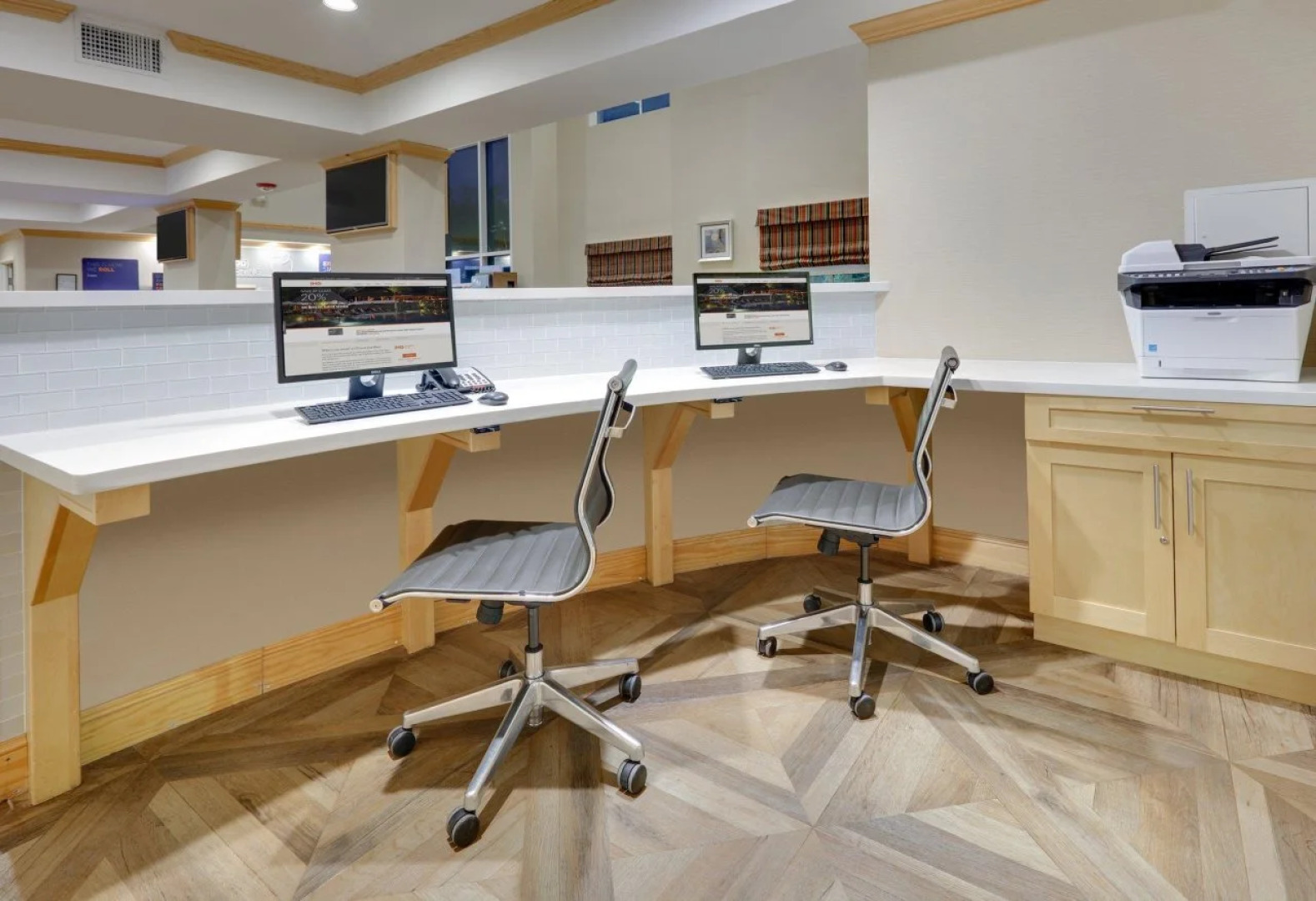 Holiday Inn Express Hotel & Suites San Antonio SE